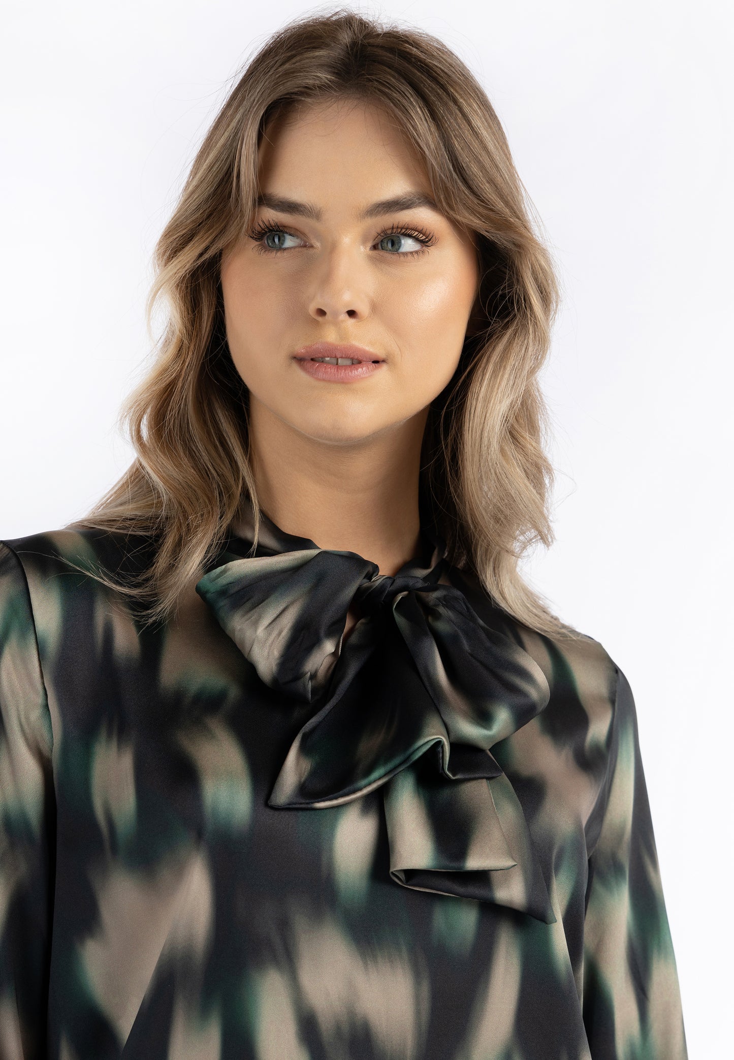 DreiMaster Klassik damska bluzka wiązana pod szyją